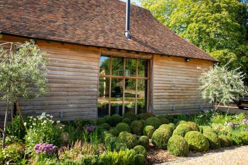 Cloth Hall Barn & Cottages