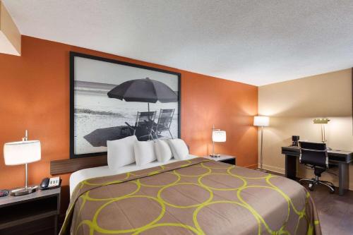 Super 8 by Wyndham Myrtle Beach/Market Common Area in Myrtle Beach, USA
