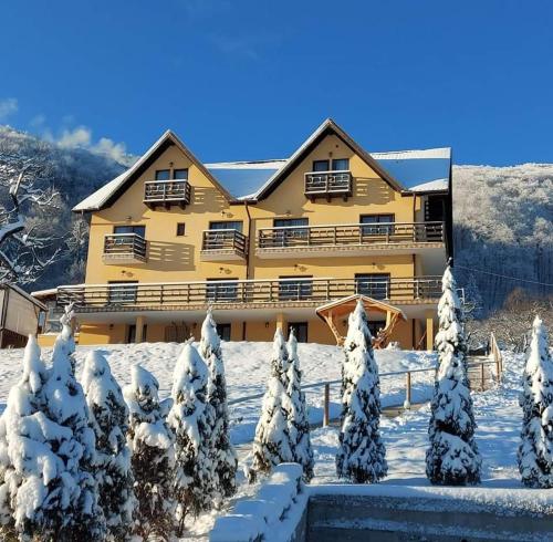 Casa Izvoarelor a piece of heaven – khách sạn tại Predelut
