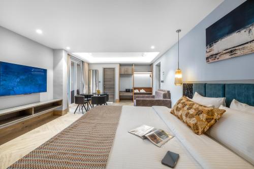 Clarion Hotel Ocean Palms Goa