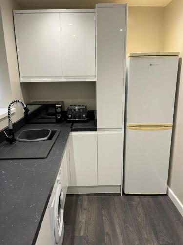 2 bed modern ground floor apartment