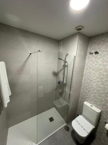 Double or Twin Room image 6