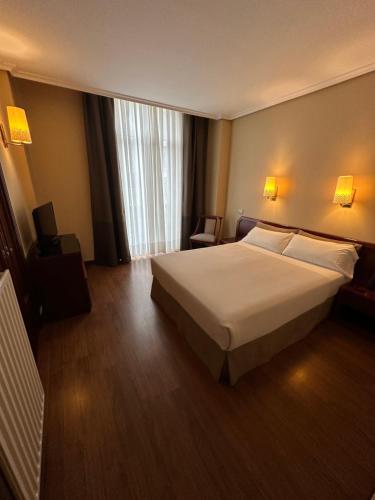 Hotel Compostela Vigo - image 14