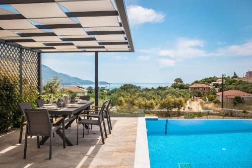 Modern Kefalonia Villa - 3 Bedrooms - Villa Anthelia - Private Pool and Stunning Sea Views - Klismata - Location, gîte - Céphalonie