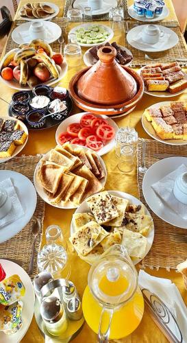 Comida y bebida, Sahara Dream luxury Camp in Takojt