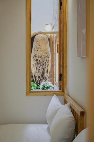 Quadruple Room image 5