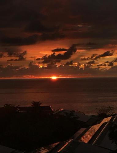 Appart sympa, vue sur le lagon à Saint-Gilles les bains