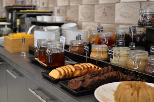 Athenaeum Grand Hotel - image 4