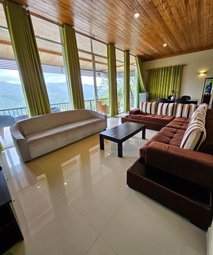 Tip Top Boutique hotel - image 2