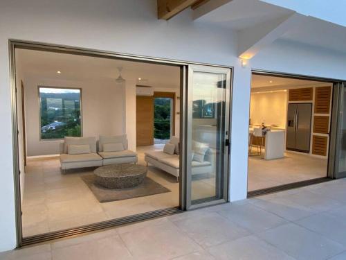 Unbeatable Oceanview 600m2 - 5 min to the Beach in Cano Seco