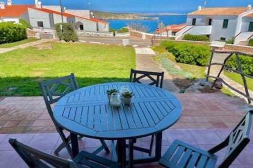 Ponent Planta baja con vistas al mar y piscinas