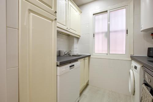 Apartamento San Isidro - Elegante y centrico apt. p/5 con Wifi y AC