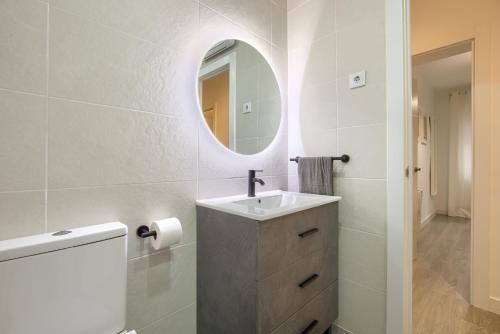 Apartamento San Isidro - Elegante y centrico apt. p/5 con Wifi y AC