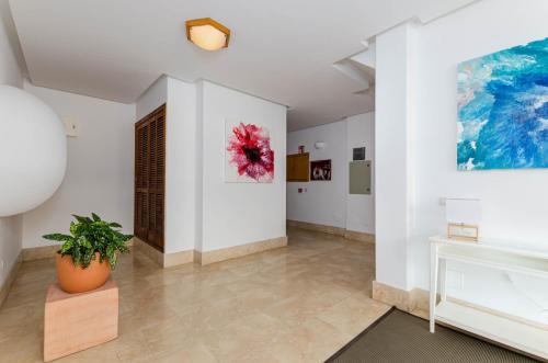 YourHouse Mar Brava Apartments - image 12