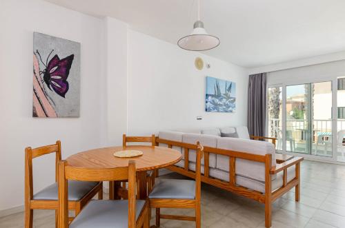 YourHouse Mar Brava Apartments - image 2