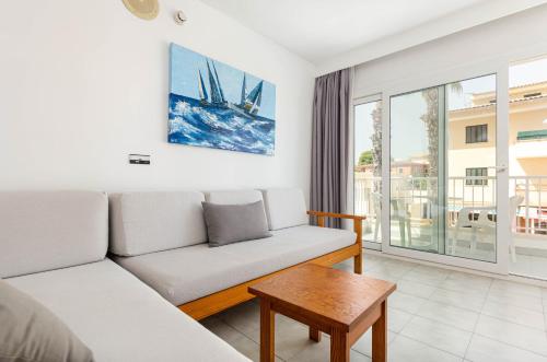 YourHouse Mar Brava Apartments - main image