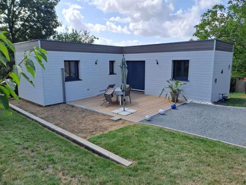 Joli chalet contemporain, calme et verdure. - Location saisonnière - Châtellerault