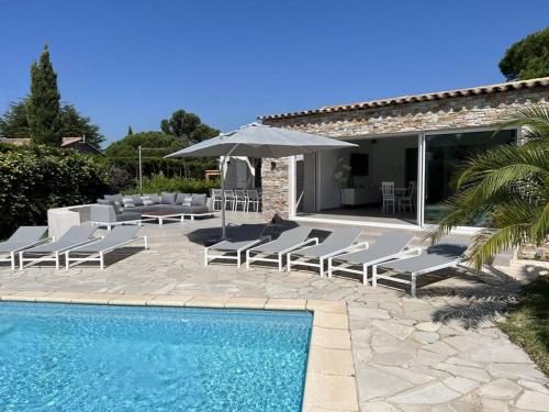 Villa Auderic, piscine privée - Location, gîte - Grimaud