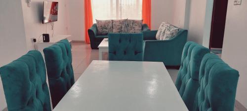Spacious Two Bedroom at Nyali in شاطئ نيالي