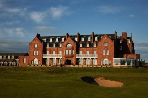 Troon Hotels