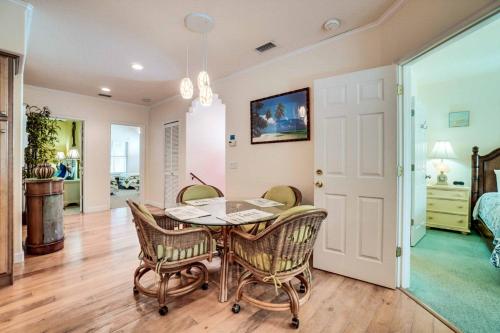 Villa Island Dream in Holmes Beach, USA