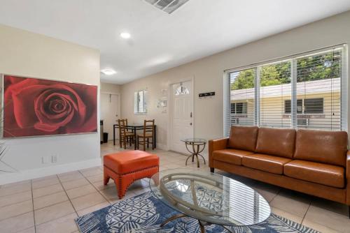 Unit 6 Lovely 2 bedroom Apartment for a Family Getaway in Fort Lauderdale, USA