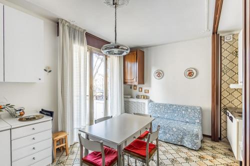 Matilde House near the Station! - Tap to explore photos
