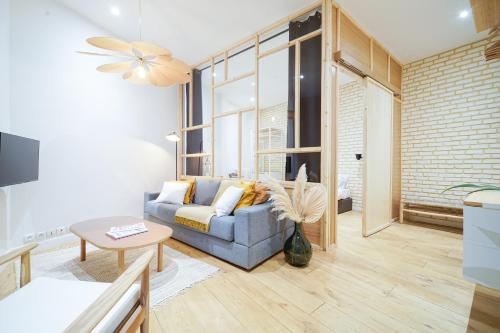 Parisuites Central Canal Saint Martin Luxe & Chic & Cosy, Parigi