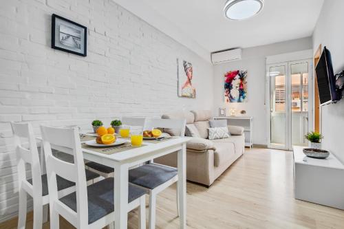 Los Nidos 603 By IVI Real Estate 2