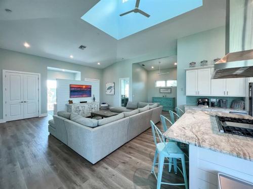 Island Retreat: Your Exclusive Oasis Awaits in Captiva Island (FL)