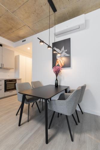 Bossa Nova - modern 2 bedroom apartment in the center, Vilnius (Foto 11)
