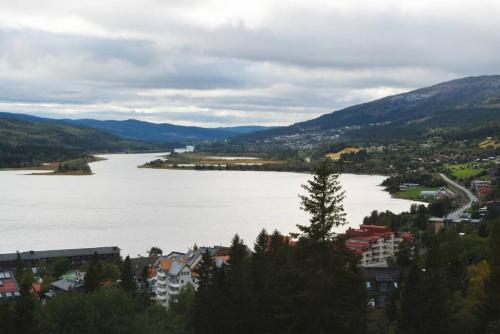 Slope-Side Fun Ski-In Ski-Out Retreat for 3 in Åre