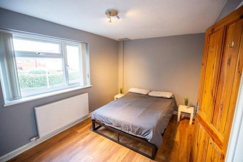 Entire 1 Bedroom House in Manchester, Manchester (photo 4)