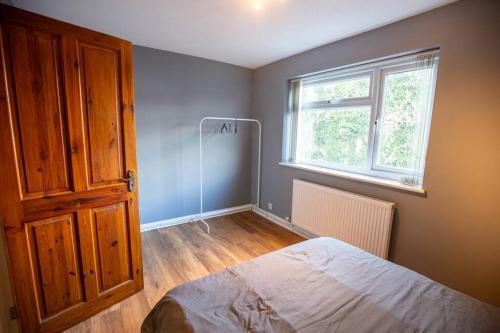 Entire 1 Bedroom House in Manchester, Manchester (photo 10)