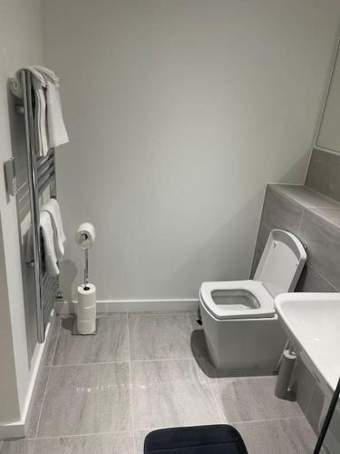 Stylish flat in Old Trafford - Tap to explore photos
