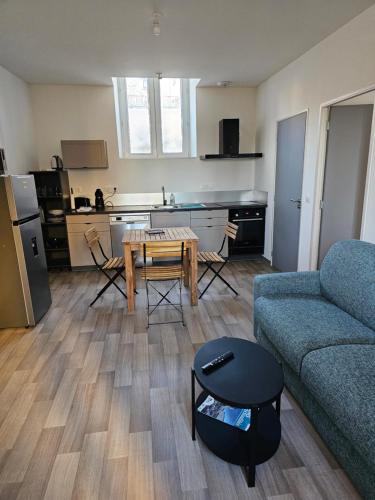 Logement centre ville - Location saisonnière - Maurs