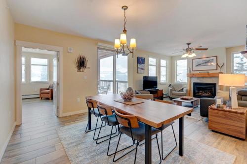 Resort Base Village Ski In Ski Out Luxury Condo #4475 With Huge Hot Tub & Great Views - FREE Activities & Equipment Rentals Daily - image 8