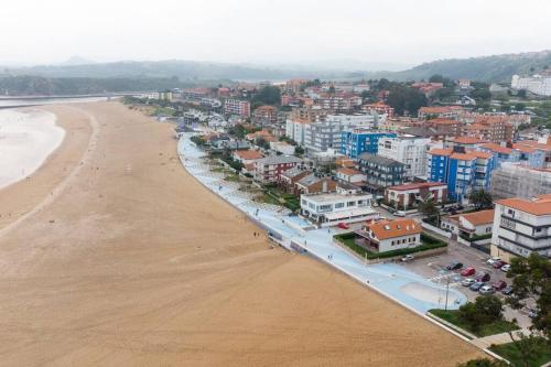 El Rompeolas casa a pie de playa