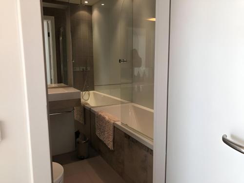 Apartmán v Eurovea s úžasným výhľadom na Dunaj, Bratysława (zdjęcie 10)