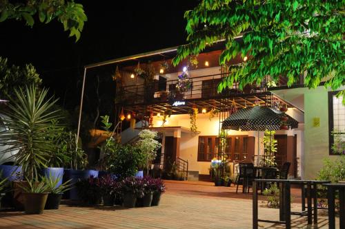 Buitenkant, ALDORA HOLIDAY HOMES in Chundale