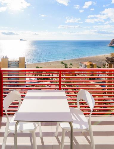 Aparthotel El Faro - image 7