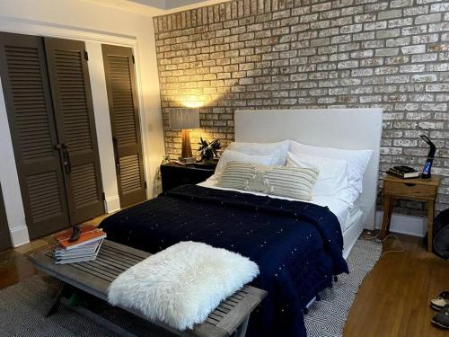 Modern Farmhouse Escape in Stallings (NC)