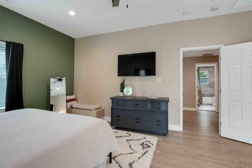 Memphis Midtown Oasis in the heart of Midtown! Memphis Midtown Oasis in the heart of Midtown!