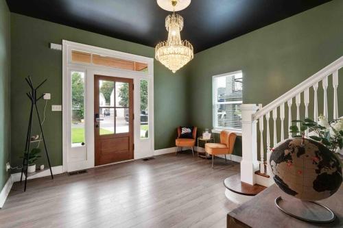 Memphis Midtown Oasis in the heart of Midtown! Memphis Midtown Oasis in the heart of Midtown!