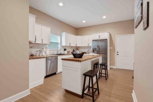 Memphis Midtown Oasis in the heart of Midtown! Memphis Midtown Oasis in the heart of Midtown!