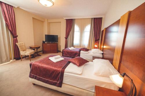 Etno selo Stanišići Hotel Ras (Etno selo Stanisici Hotel Ras) in Dvorovi
