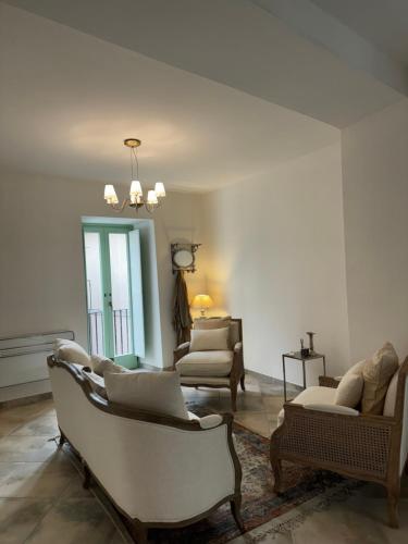 Palazzo Maratea a luxurious 2 bedroomed apartment with private terrace in a 500 year old Palazzo