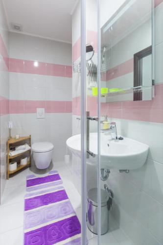 ZagrebRent Apartments - image 10
