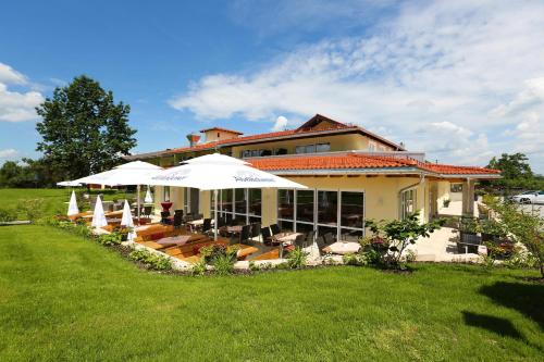 . Hotel Friedenseiche