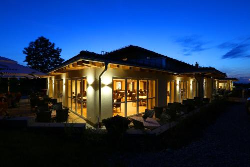 外部景觀, 弗雷德賽施酒店 (Hotel Friedenseiche) in 貝內迪克特博伊埃爾恩